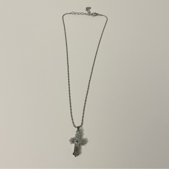 Amber Lee Silver Tone Cross Pendant Necklace - Picture 7 of 14